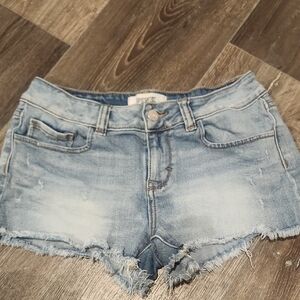 VS PINK SIZE 4 DENIM SHORTS